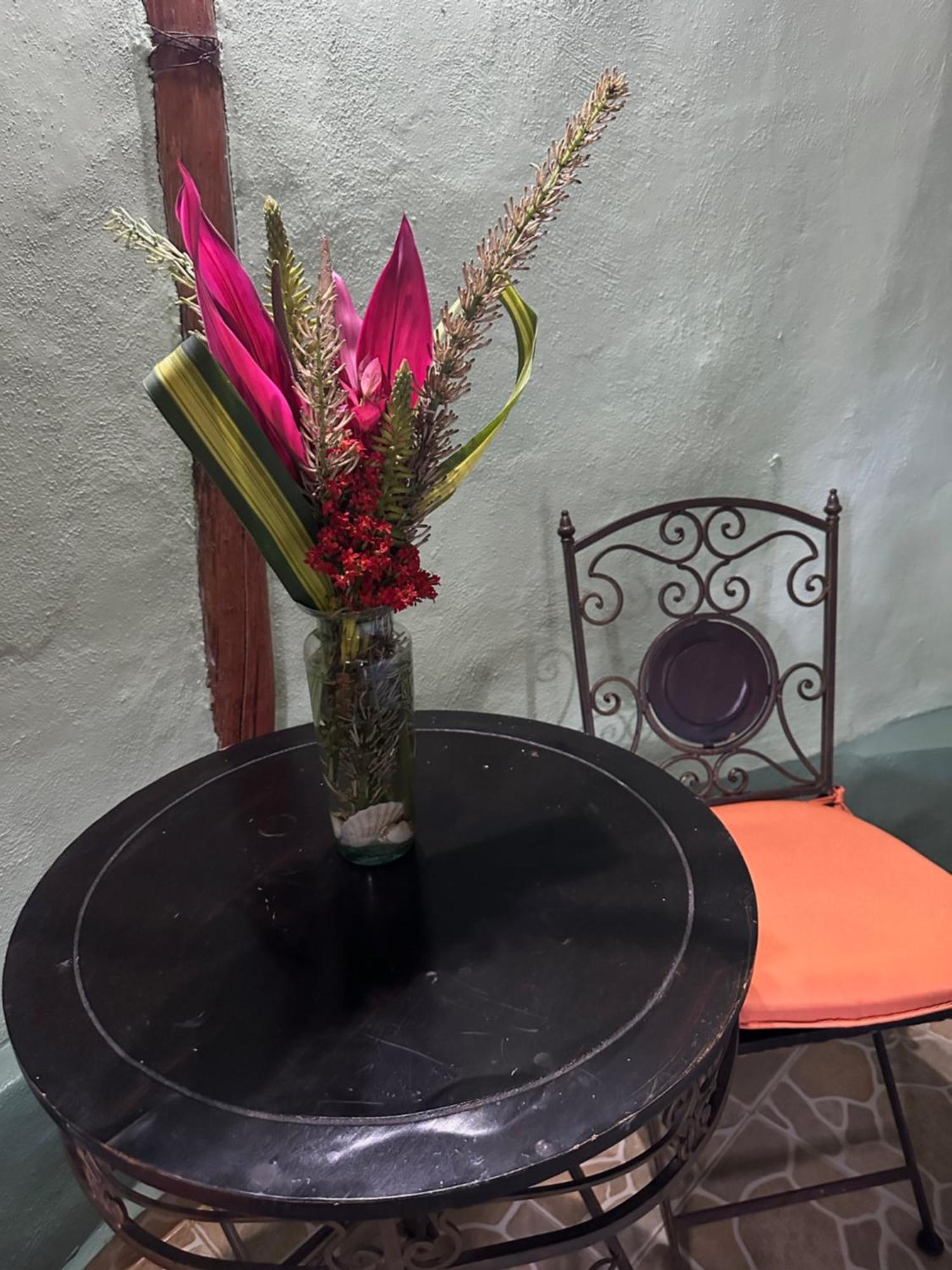 The Pickled Onion B&B And Restaurant Uxmal Santa Elena Eksteriør billede