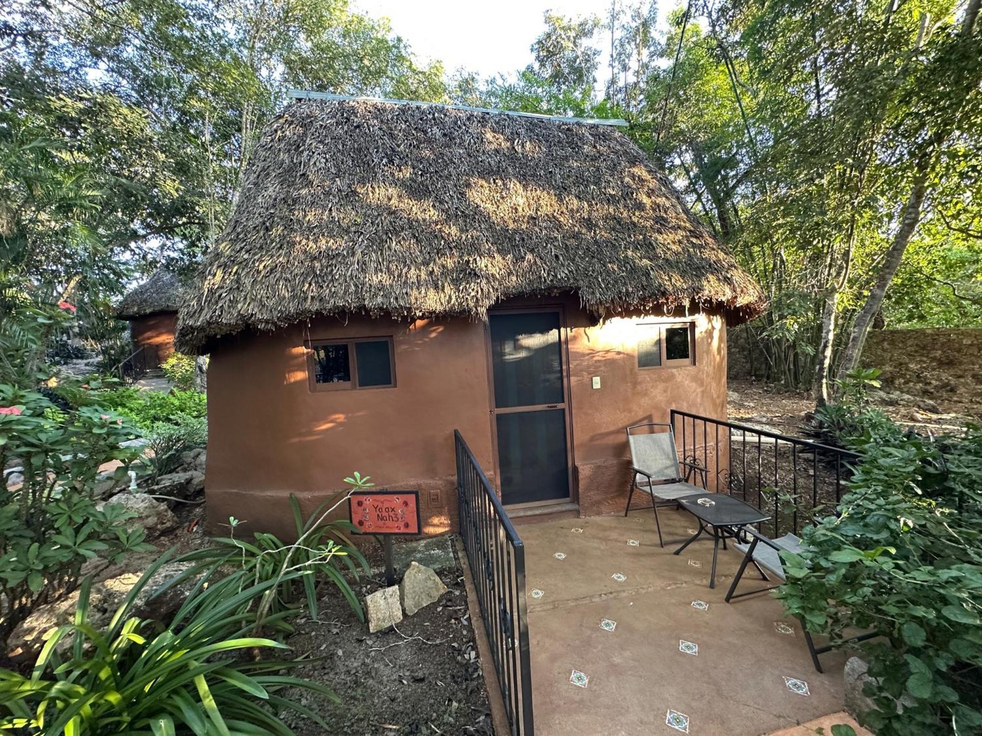 The Pickled Onion B&B And Restaurant Uxmal Santa Elena Eksteriør billede